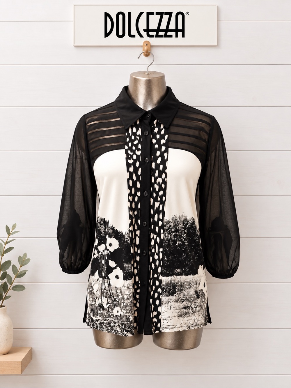 DOLCEZZA Black & White Printed Sheer Blouse Estimated Size 6-8